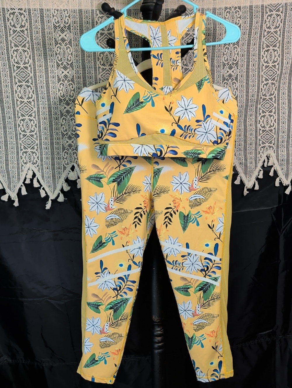 XL Zyia Active 2 Piece Athletic Outfit 16 18 Pants Sports Bra Floral Ladies